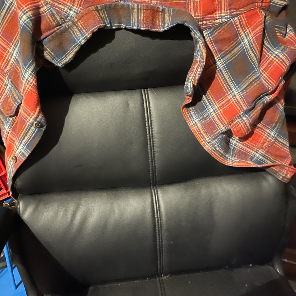 6 button downs - Picture 2 of 12
